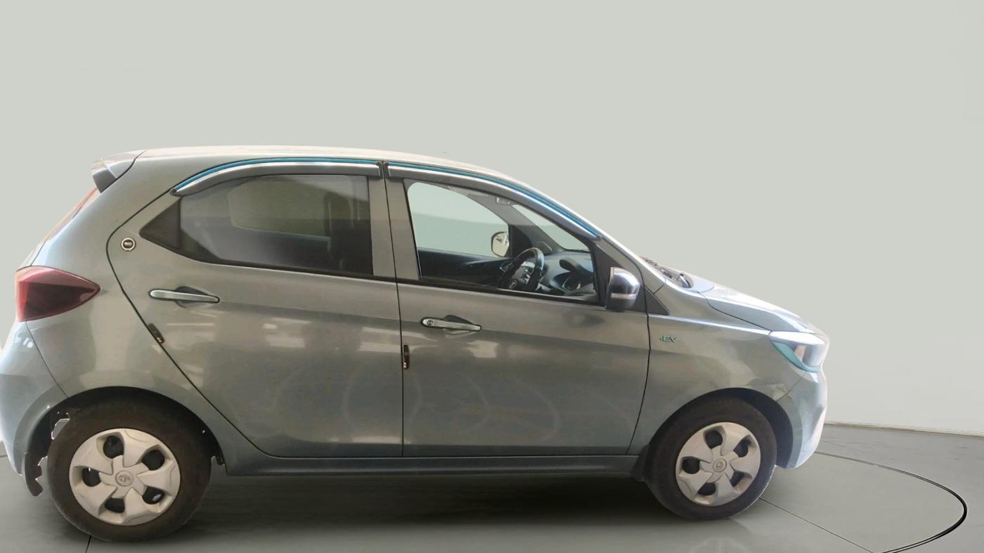 2023 Tata TIAGO EV XT LONG RANGE, Electric, Automatic, 61,350 km, exterior