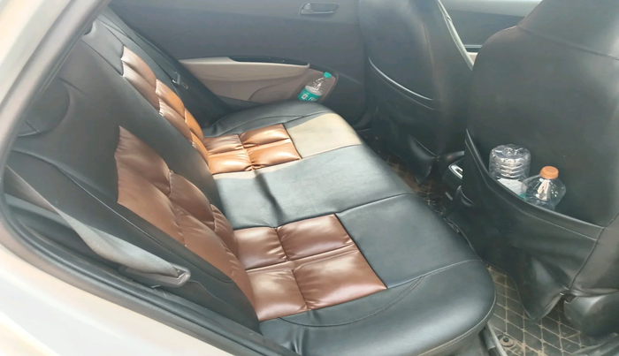 2015 Hyundai Grand i10 MAGNA 1.1 CRDI, Diesel, Manual, 85,242 km, interior