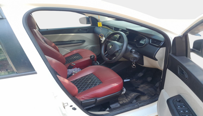 2023 Renault TRIBER RXT, Petrol, Manual, 37,341 km, interior