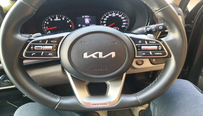 2023 KIA SELTOS HTX 1.5 CVT PETROL, Petrol, Automatic, 41,023 km, interior