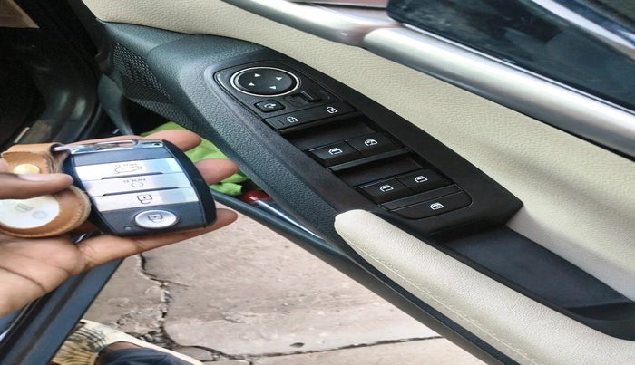 2023 KIA SELTOS HTX 1.5 CVT PETROL, Petrol, Automatic, 41,023 km, interior