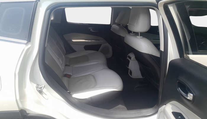 2018 Jeep Compass LIMITED 2.0 DIESEL, Diesel, Manual, 1,24,771 km, interior