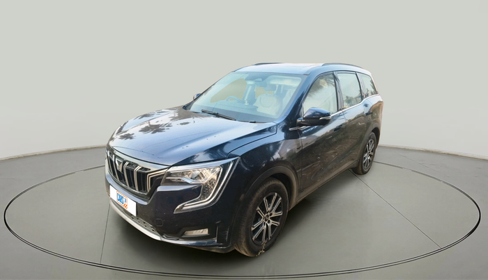 2022 Mahindra XUV700 AX 7 LUXURY D AWD AT 7 STR, Diesel, Automatic, 1,00,949 km, exterior