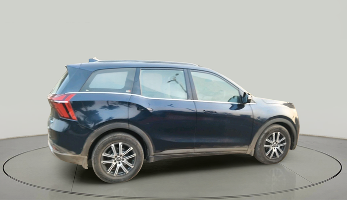 2022 Mahindra XUV700 AX 7 LUXURY D AWD AT 7 STR, Diesel, Automatic, 1,00,949 km, exterior