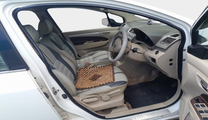 2015 Maruti Ertiga ZDI + SHVS, Diesel, Manual, 1,22,087 km, interior