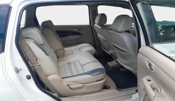 2015 Maruti Ertiga ZDI + SHVS, Diesel, Manual, 1,22,087 km, interior