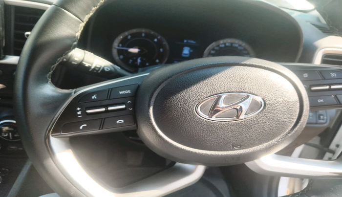 2021 Hyundai VENUE SX 1.5 (O) EXECUTIVE CRDI, Diesel, Manual, 1,26,448 km, interior