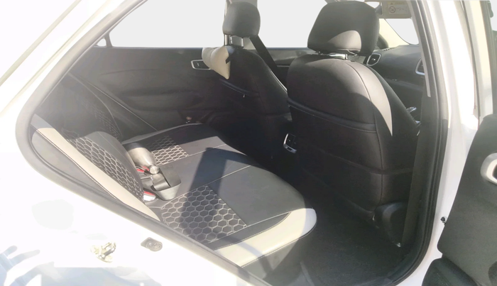 2021 Hyundai VENUE SX 1.5 (O) EXECUTIVE CRDI, Diesel, Manual, 1,26,448 km, interior