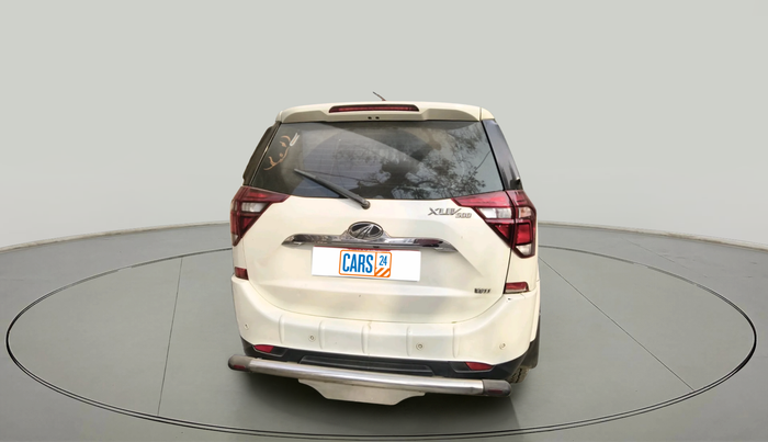 2021 Mahindra XUV500 W11, Diesel, Manual, 1,21,773 km, exterior