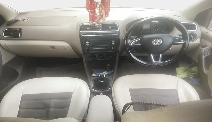 2014 Skoda Rapid AMBITION 1.6 TDI CR MT PLUS, Diesel, Manual, 1,07,470 km, interior