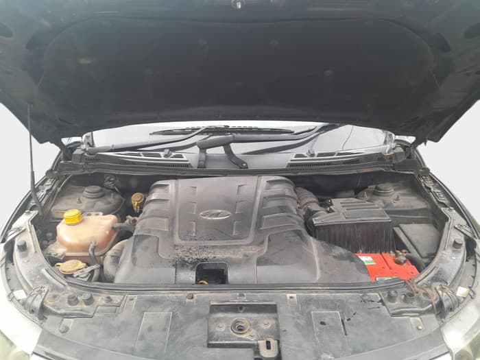 2016 Mahindra XUV500 W4, Diesel, Manual, 1,79,111 km, exterior