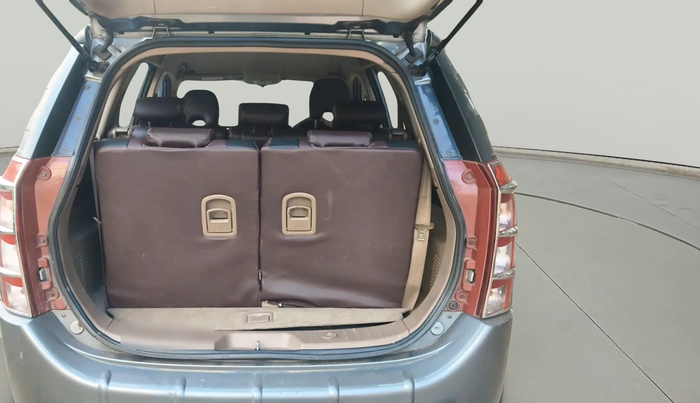 2014 Mahindra XUV500 W4, Diesel, Manual, 83,524 km, exterior