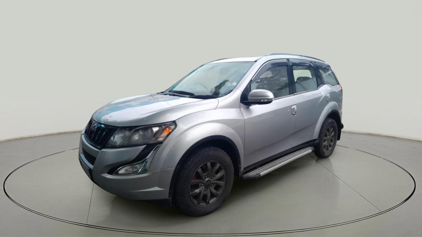 2015 Mahindra XUV500 W10 AWD, Diesel, Manual, 1,52,666 km, exterior