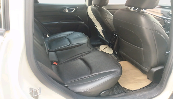 2021 Jeep Compass MODEL S (O) DIESEL 4X4 AT, Diesel, Automatic, 1,31,949 km, interior