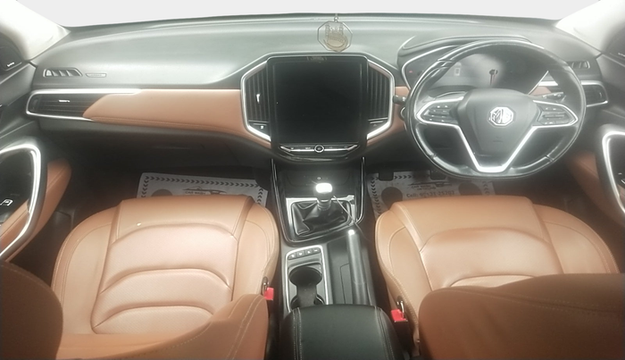 2020 MG HECTOR PLUS SHARP 1.5 PETROL TURBO HYBRID MT 6-STR, Petrol, Manual, 94,691 km, interior