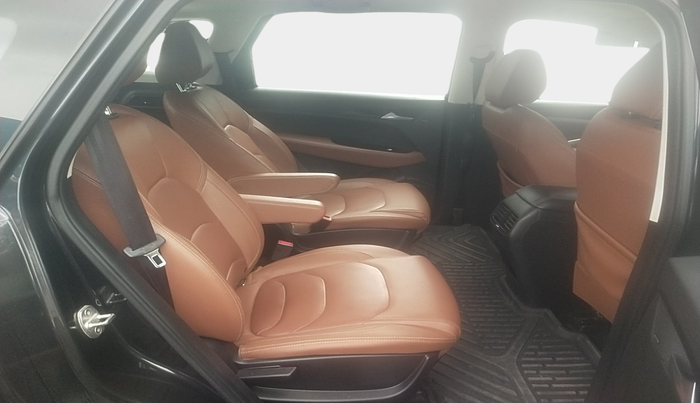 2020 MG HECTOR PLUS SHARP 1.5 PETROL TURBO HYBRID MT 6-STR, Petrol, Manual, 94,691 km, interior