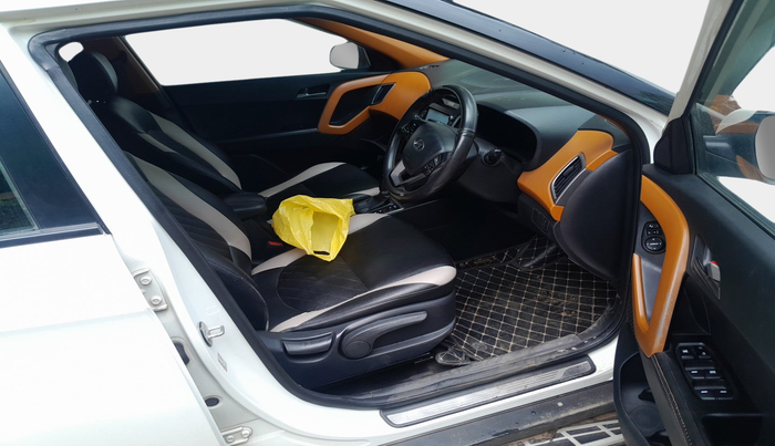 2016 Hyundai Creta SX PLUS AT 1.6 DIESEL, Diesel, Automatic, 1,06,999 km, interior