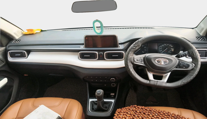 2022 Tata PUNCH ACCOMPLISHED MT, Petrol, Manual, 30,453 km, interior