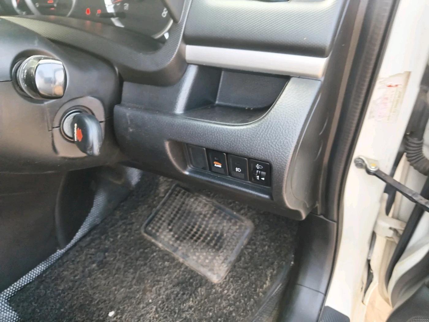 2016 Maruti Swift VDI ABS, Diesel, Manual, 1,17,642 km, interior