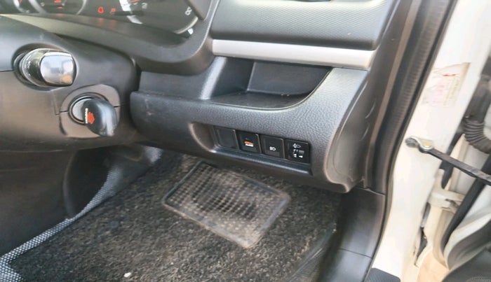 2016 Maruti Swift VDI ABS, Diesel, Manual, 1,17,642 km, interior