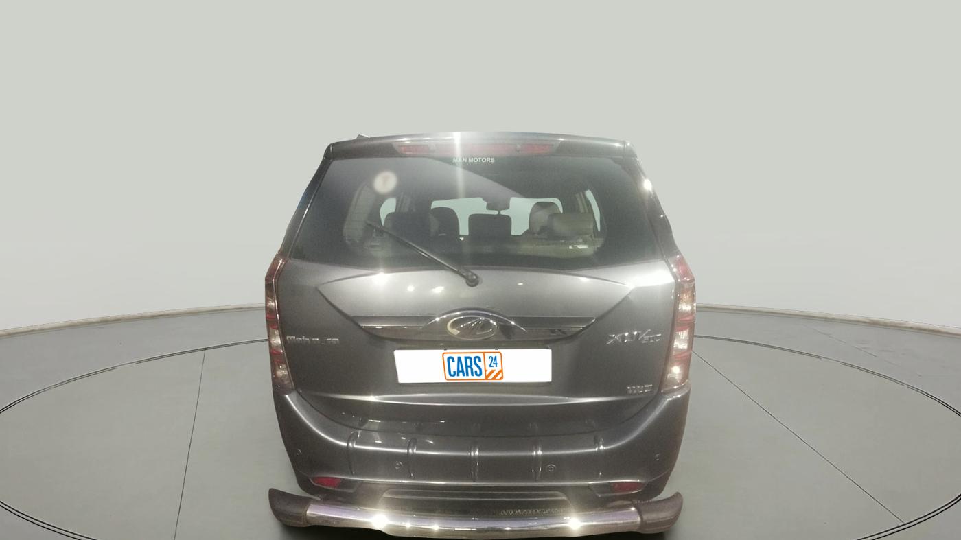 2016 Mahindra XUV500 W10, Diesel, Manual, 1,98,600 km, exterior