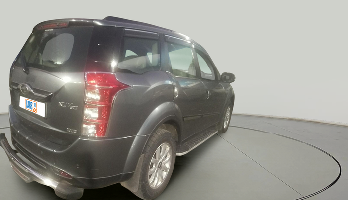 2016 Mahindra XUV500 W10, Diesel, Manual, 1,98,270 km, exterior