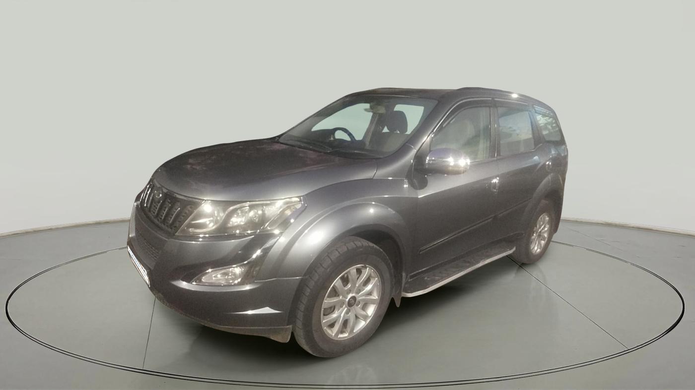 2016 Mahindra XUV500 W10, Diesel, Manual, 1,98,600 km, exterior