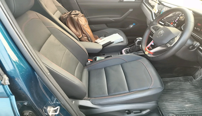 2025 Volkswagen VIRTUS GT PLUS TSI 1.5 EVO DSG, Petrol, Automatic, 10,720 km, interior