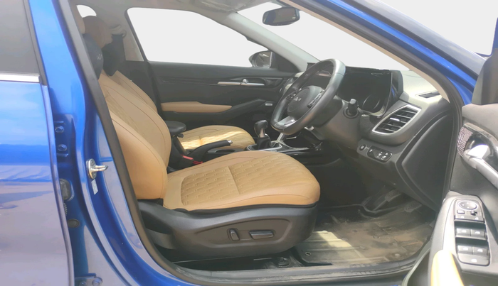 2021 KIA SELTOS HTK PLUS 1.5 DIESEL, Diesel, Manual, 52,347 km, interior