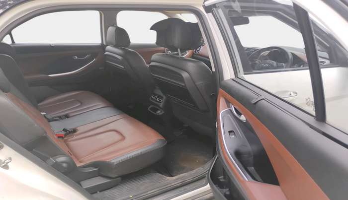 2022 Hyundai ALCAZAR 1.5 SIGNATURE (O) AT 7STR, Diesel, Automatic, 1,12,437 km, interior