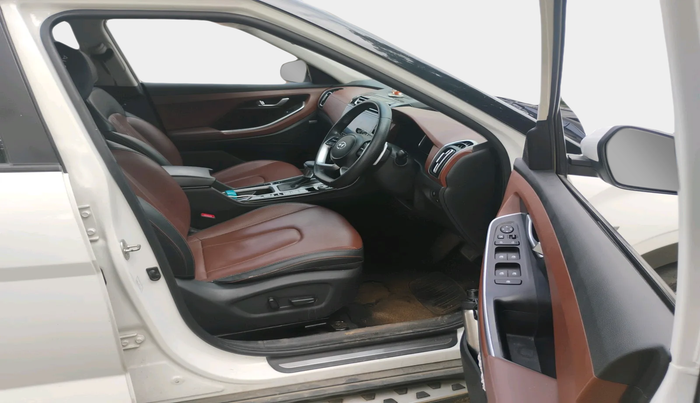 2022 Hyundai ALCAZAR 1.5 SIGNATURE (O) AT 7STR, Diesel, Automatic, 1,12,437 km, interior