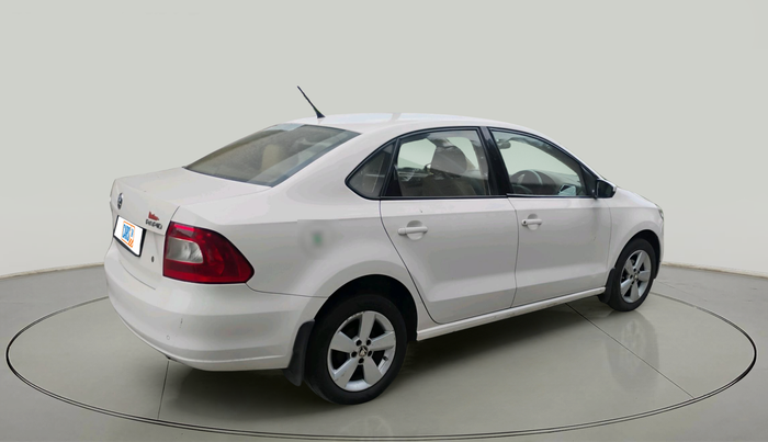 2016 Skoda Rapid 1.5 TDI CR STYLE PLUS AT, Diesel, Automatic, 1,84,597 km, exterior