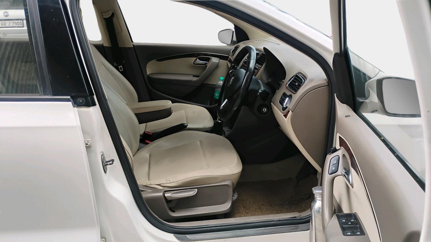 2016 Skoda Rapid 1.5 TDI CR STYLE PLUS AT, Diesel, Automatic, 1,85,200 km, interior