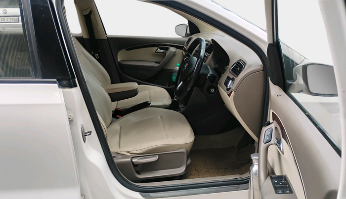 2016 Skoda Rapid 1.5 TDI CR STYLE PLUS AT, Diesel, Automatic, 1,84,597 km, interior