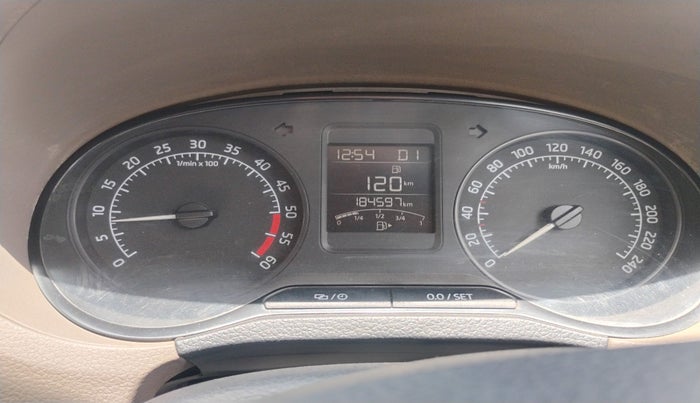 2016 Skoda Rapid 1.5 TDI CR STYLE PLUS AT, Diesel, Automatic, 1,84,597 km, interior