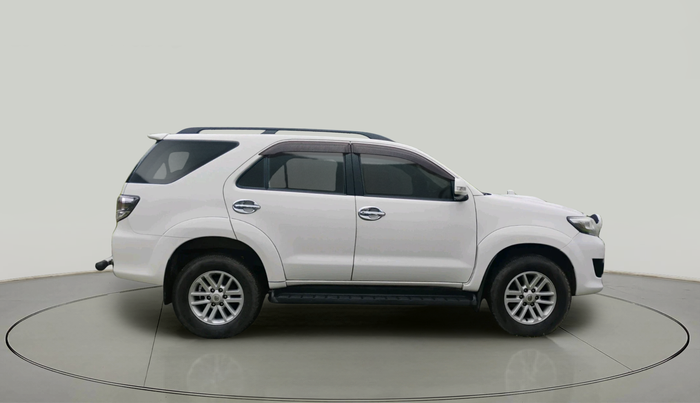 2014 Toyota Fortuner 3.0 4X2 MT, Diesel, Manual, 1,75,775 km, exterior