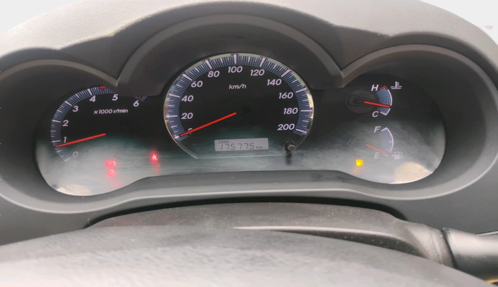 2014 Toyota Fortuner 3.0 4X2 MT, Diesel, Manual, 1,75,775 km, interior