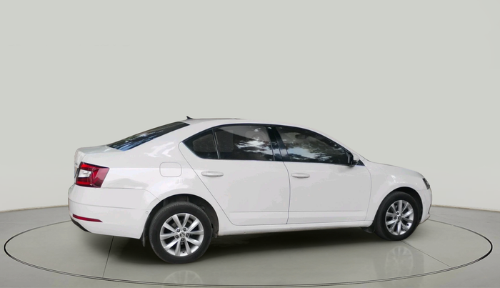 2017 Skoda Octavia 2.0 TDI L&K AT, Diesel, Automatic, 91,436 km, exterior