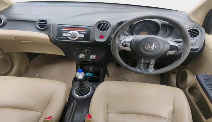 2015 Honda Amaze 1.2L I-VTEC S, Petrol, Manual, 1,49,301 km, interior