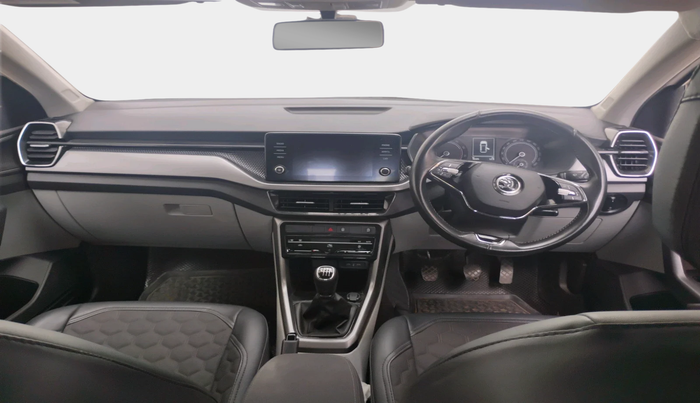 2022 Skoda KUSHAQ AMBITION 1.0L TSI MT, Petrol, Manual, 38,305 km, interior