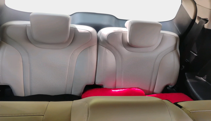 2023 Mahindra XUV700 AX 7 LUXURY D AWD AT 7 STR, Diesel, Automatic, 23,593 km, interior