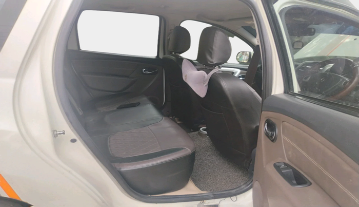 2016 Renault Duster 110 PS RXZ 4X2 AMT DIESEL, Diesel, Automatic, 1,62,344 km, interior