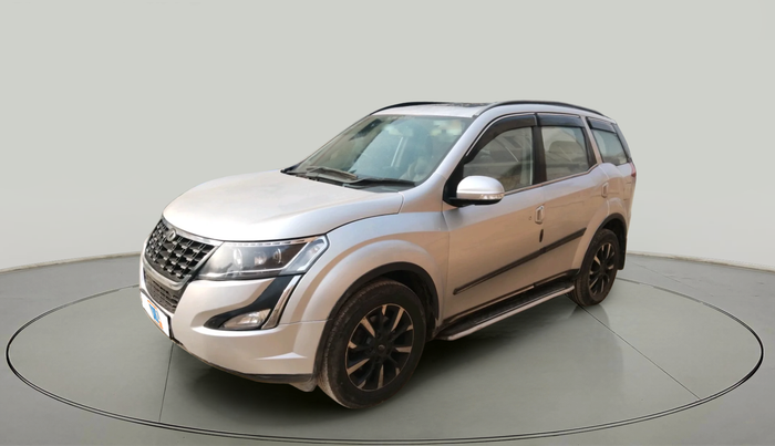 2018 Mahindra XUV500 W11, Diesel, Manual, 68,834 km, exterior