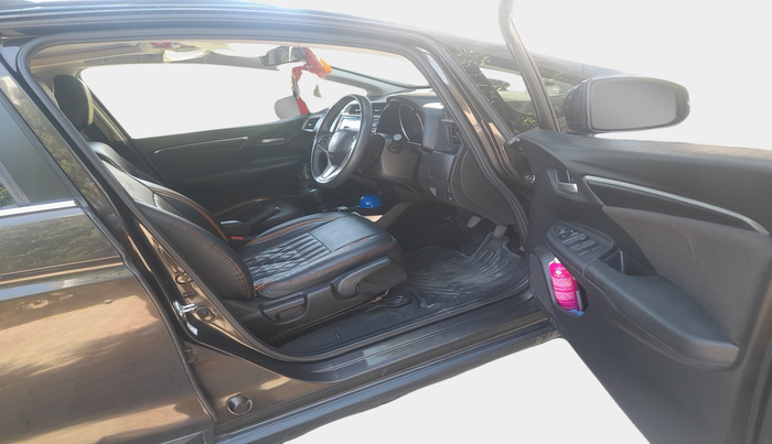 2022 Honda WR-V 1.2L I-VTEC VX MT, Petrol, Manual, 31,348 km, interior