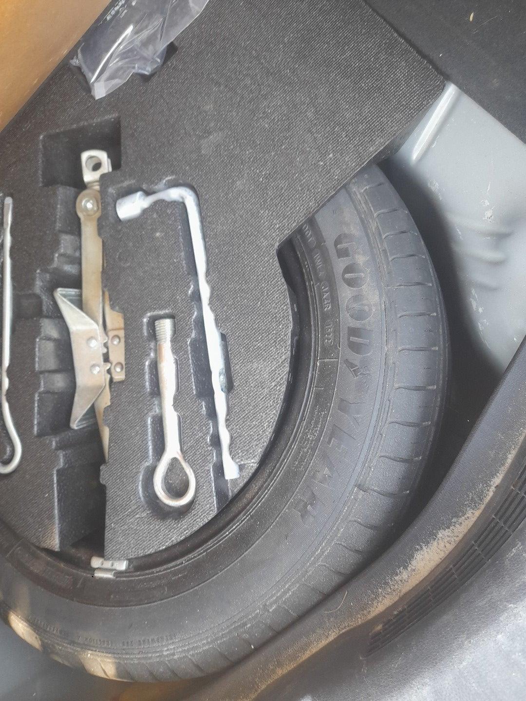 2022 Honda WR-V 1.2L I-VTEC VX MT, Petrol, Manual, 31,348 km, tyre