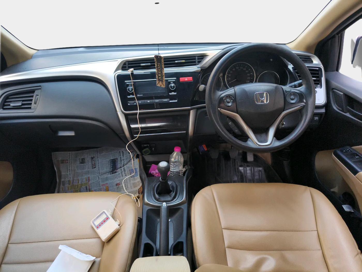 2015 Honda City 1.5L I-VTEC SV, Petrol, Manual, 98,000 km, interior
