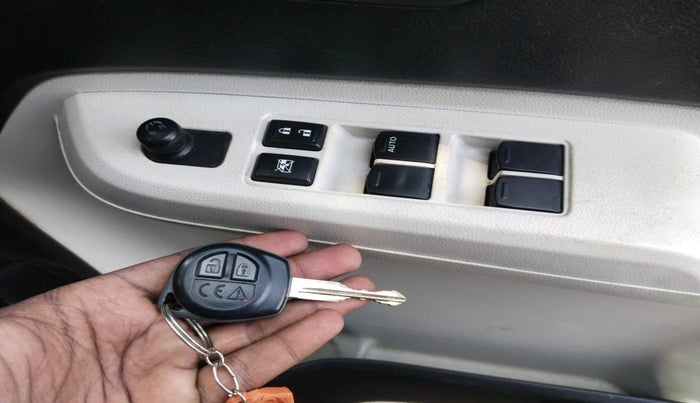 2018 Maruti IGNIS DELTA 1.2, Petrol, Manual, 78,000 km, interior