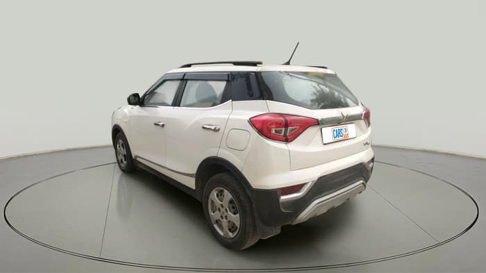 2023 Mahindra XUV300 W6 1.2 PETROL, Petrol, Manual, 24,900 km, exterior