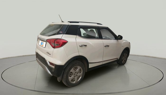2023 Mahindra XUV300 W6 1.2 PETROL, Petrol, Manual, 22,296 km, exterior