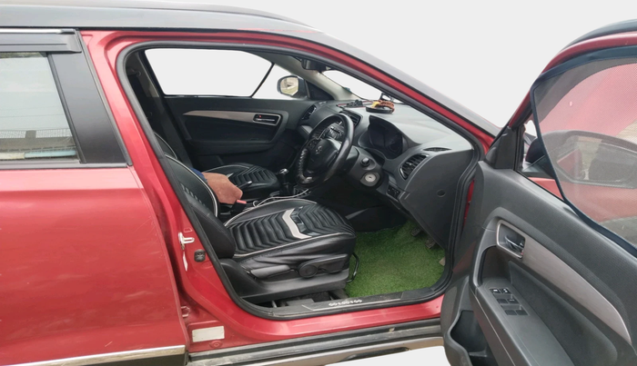 2017 Maruti Vitara Brezza ZDI, Diesel, Manual, 43,875 km, interior